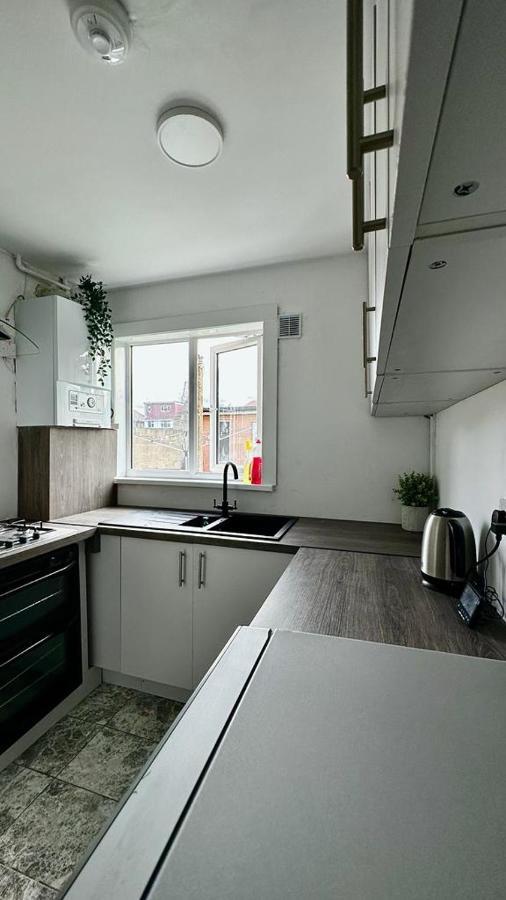 Cozy Home In A Peaceful Area Hayes  Extérieur photo