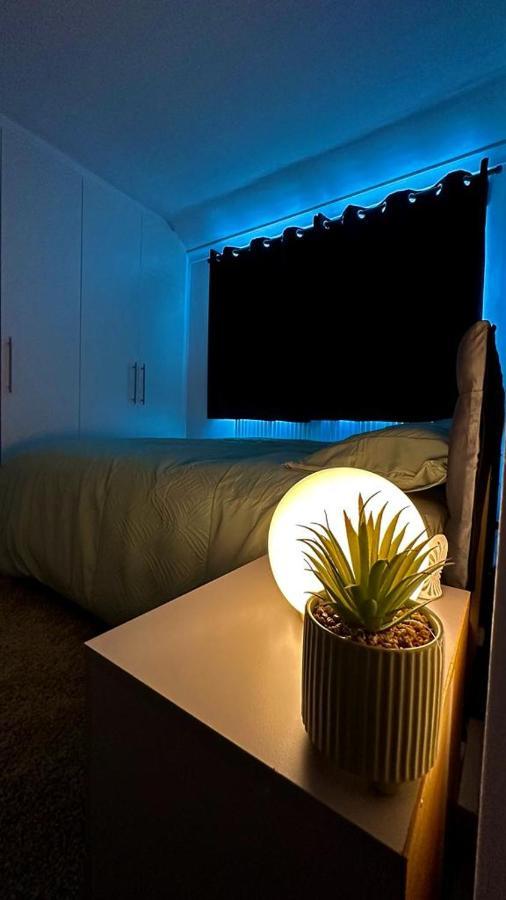 Cozy Home In A Peaceful Area Hayes  Extérieur photo